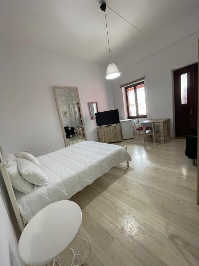 Aphaias Apartments Aegina Eksteriør billede